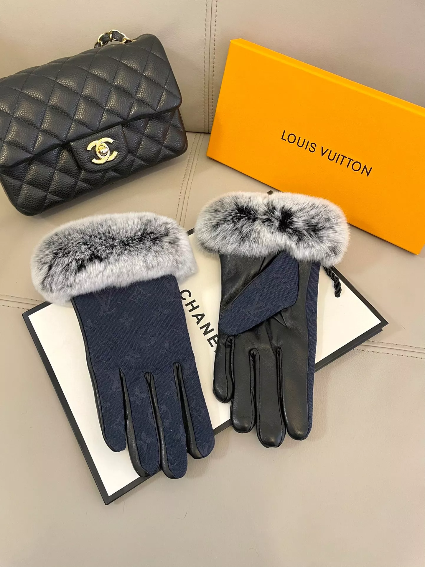 louis vuitton lv gants s_1272a402